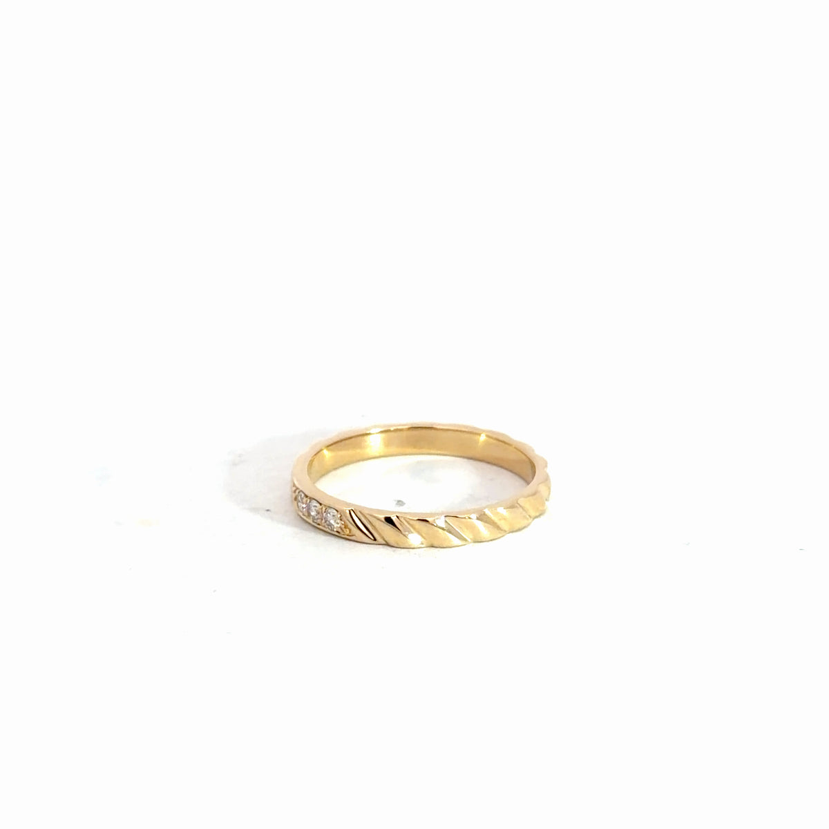 14k Yellow Gold Diamond Band .07cttw