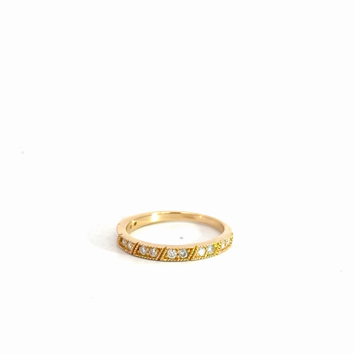 14k Yellow Gold Diamond Band .27cttw