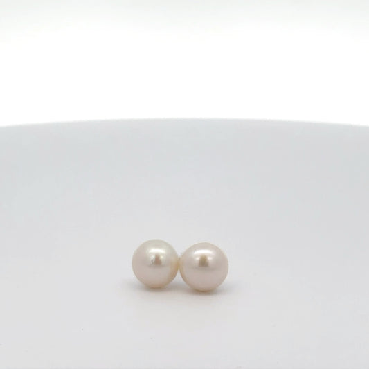 14k White Gold Button Pearl Earrings